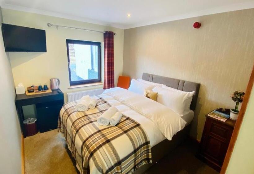 Номер Стандарт, Aultguish Inn