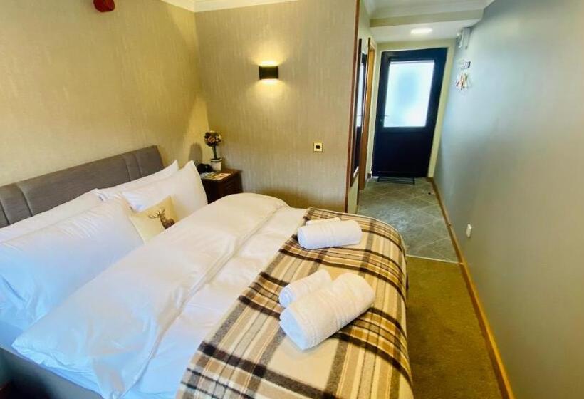 Номер Стандарт, Aultguish Inn