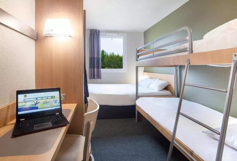 スタンダード４人部屋, B&b Hotel Marne La Vallée Bussy Saint Georges