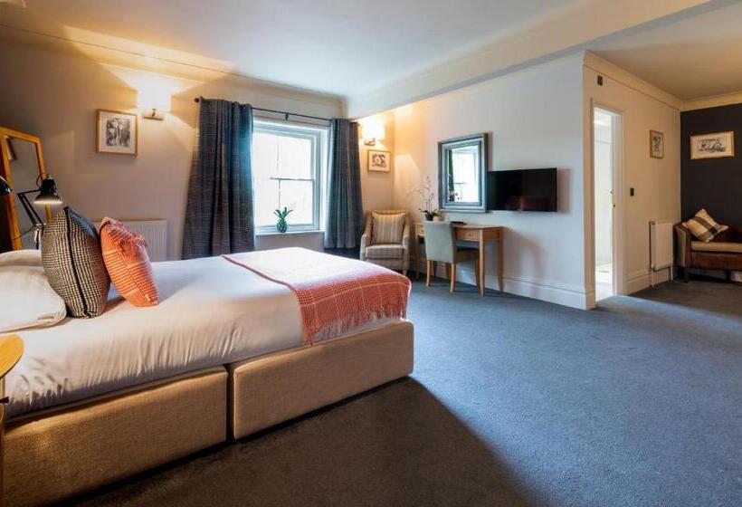 ファミリールーム, Derby Arms