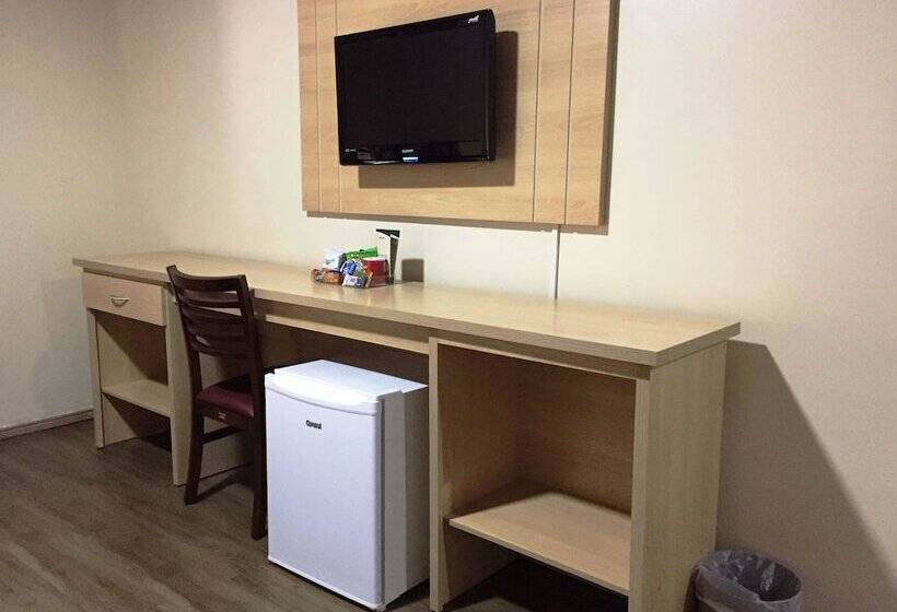 Deluxe Driepersoonskamer, Euro Suite Campos Do Jordão By Nacional Inn