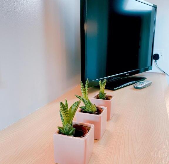 Стандартный Номер Кровать Кинг, Redwings Lodge Baldock