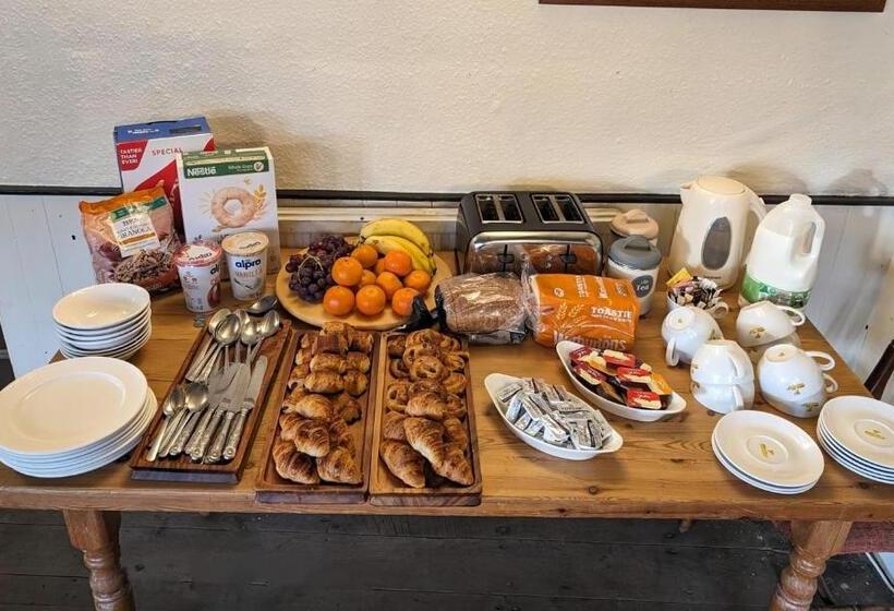 豪华房间, Bartholomew Arms