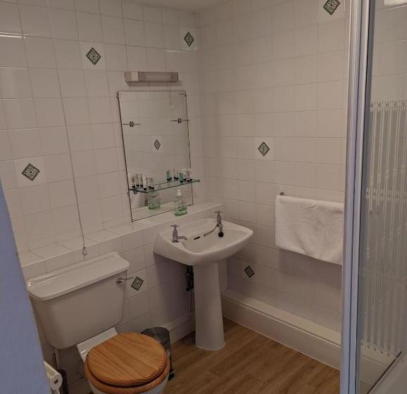 豪华房间, Bartholomew Arms