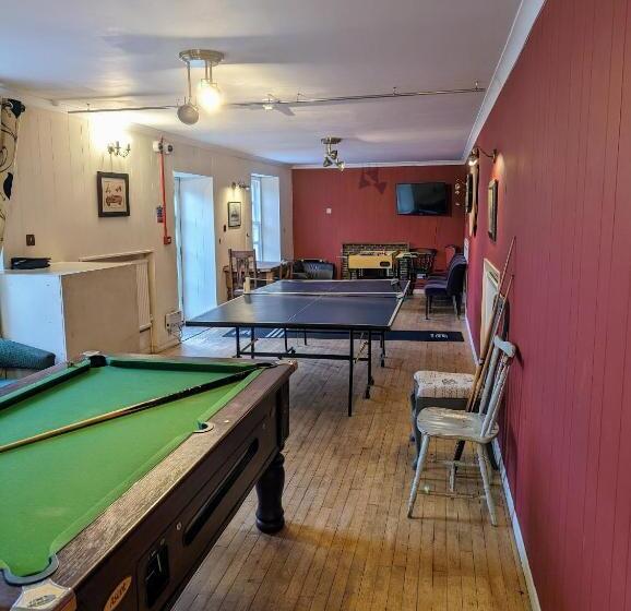 基本间, Bartholomew Arms