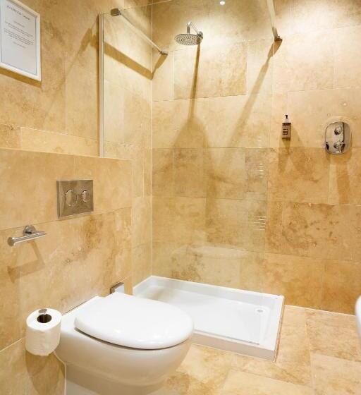 스탠다드 룸 킹사이즈 침대, The Bear & Swan