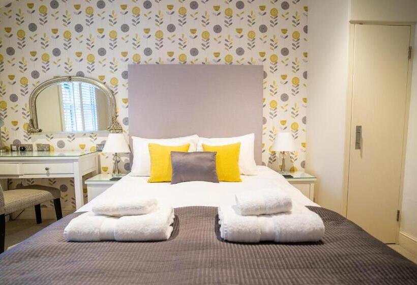 스탠다드 룸 킹사이즈 침대, The Bear & Swan