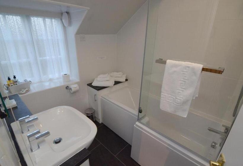 غرفة قياسية رباعية, Ellerby Country Inn