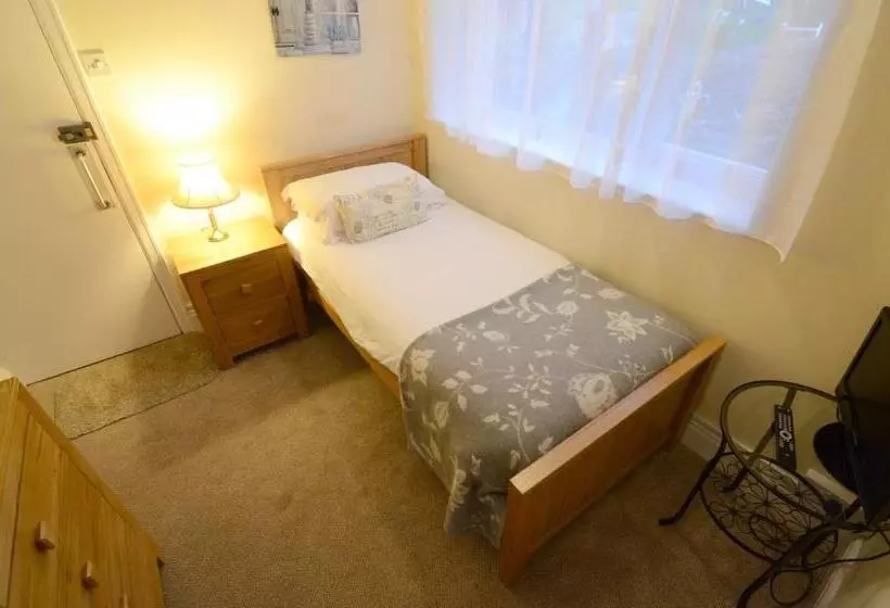 Standard Neljän Hengen Huone, Ellerby Country Inn