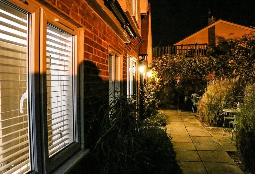 جناح عائلي, The Victory At Mersea