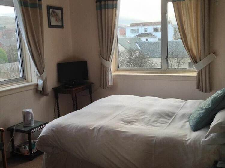 غرفة قياسية, The Woodhouse