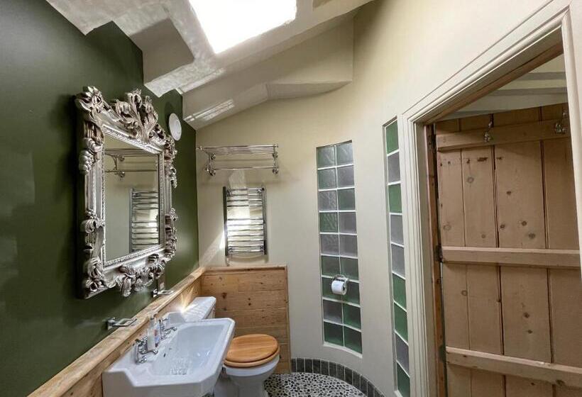 חדר דלוקס נוף לגינה, Bradleigh Lodge