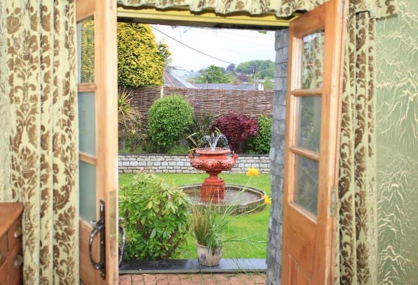 חדר דלוקס נוף לגינה, Bradleigh Lodge