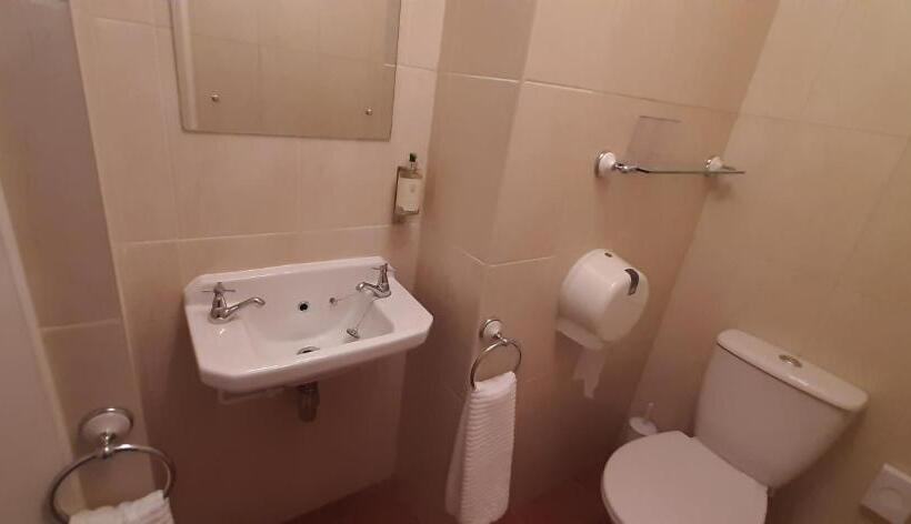 Deluxe-huone, Brooke House
