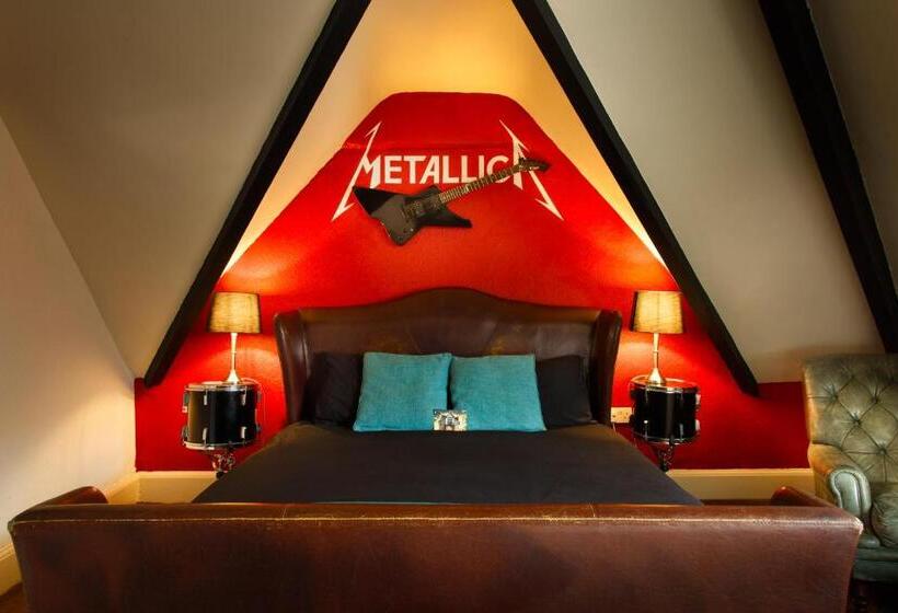 高级客房, The Saddle Inn