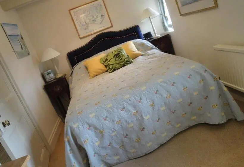 スタンダードシングルルーム, Cary Fitzpaine House
