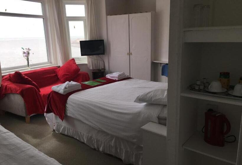 اتاق خانوادگی با چشم‌انداز دریا, Ash Hotel B&b