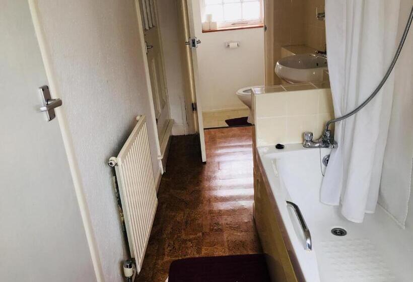 اتاق استاندارد با چشم‌انداز دریا, Ash Hotel B&b