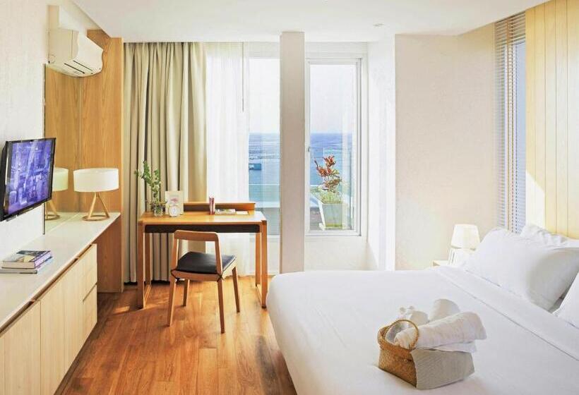 海景套房, Balcony Seaside Sriracha Hotel & Serviced Apartments