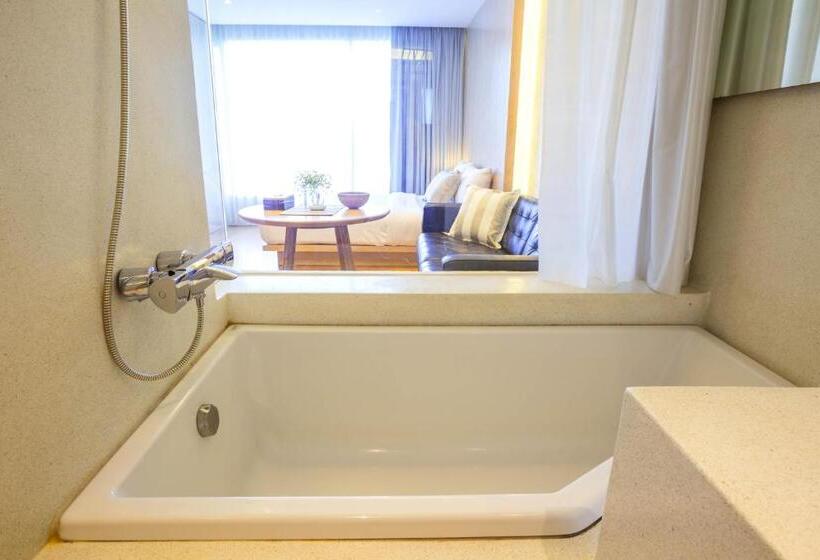 豪华工作室, Balcony Seaside Sriracha Hotel & Serviced Apartments