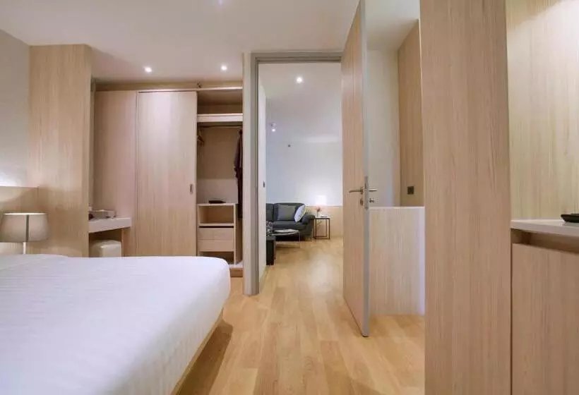 2ベッドスイートルーム, Balcony Seaside Sriracha Hotel & Serviced Apartments