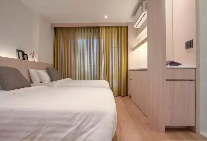2 Bedrooms Suite Sea View, Balcony Seaside Sriracha Hotel & Serviced Apartments