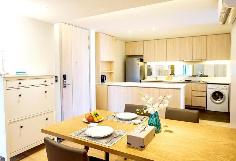 2 Bedrooms Suite Sea View, Balcony Seaside Sriracha Hotel & Serviced Apartments