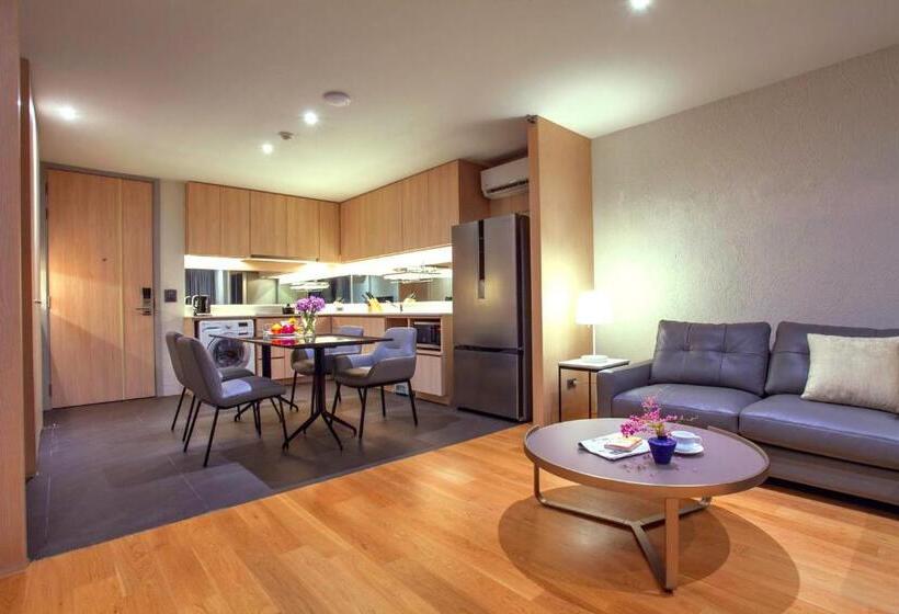 豪华两卧套房, Balcony Seaside Sriracha Hotel & Serviced Apartments