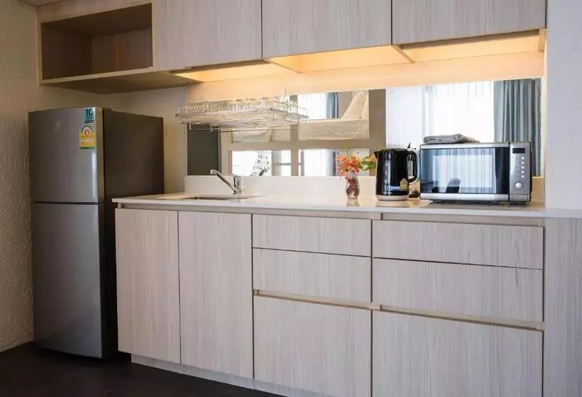 スイート(家族用), Balcony Seaside Sriracha Hotel & Serviced Apartments