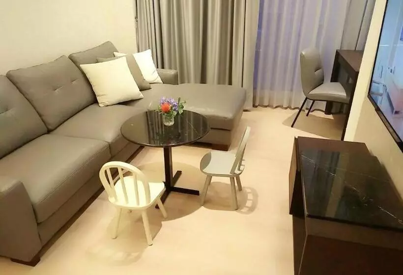 スイート(家族用), Balcony Seaside Sriracha Hotel & Serviced Apartments