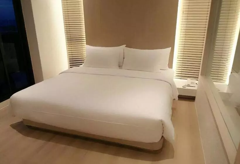 スイート(家族用), Balcony Seaside Sriracha Hotel & Serviced Apartments