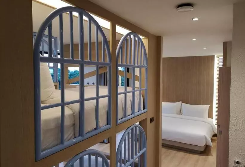 スイート(家族用), Balcony Seaside Sriracha Hotel & Serviced Apartments