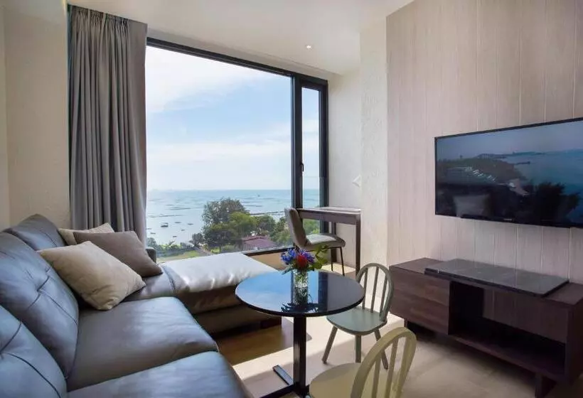 スイート(家族用), Balcony Seaside Sriracha Hotel & Serviced Apartments