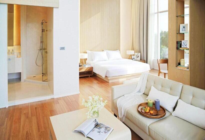 Пентхаус Люкс, Balcony Seaside Sriracha Hotel & Serviced Apartments