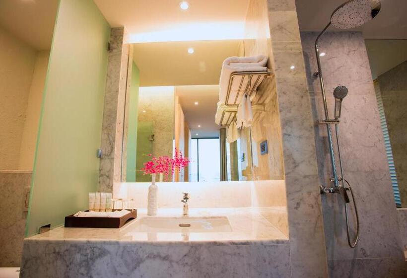 豪华套房, Balcony Seaside Sriracha Hotel & Serviced Apartments