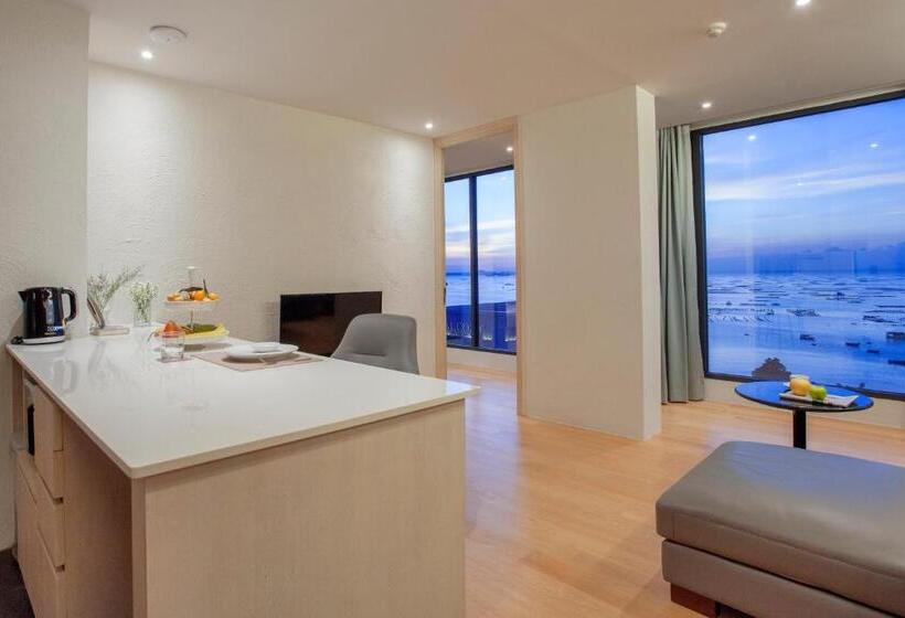 带海景的复工套房, Balcony Seaside Sriracha Hotel & Serviced Apartments