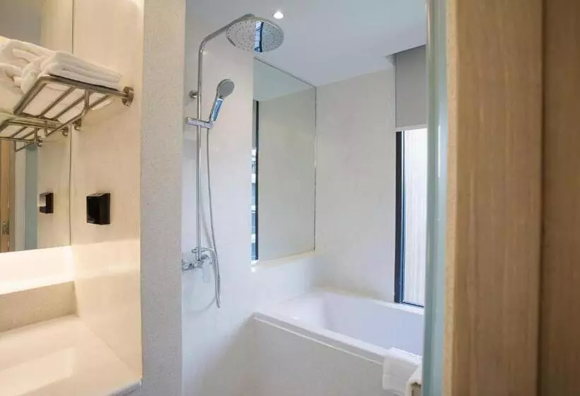 ファミリーステューディオ, Balcony Seaside Sriracha Hotel & Serviced Apartments