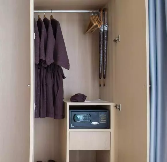 スイート(家族用), Balcony Seaside Sriracha Hotel & Serviced Apartments