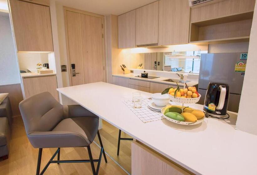 豪华套房, Balcony Seaside Sriracha Hotel & Serviced Apartments