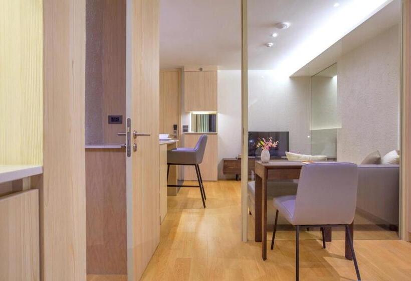 豪华套房, Balcony Seaside Sriracha Hotel & Serviced Apartments