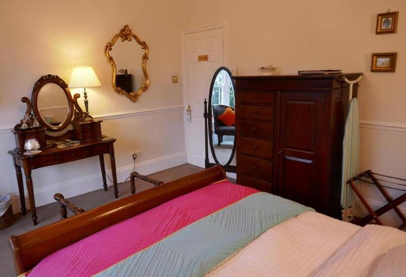 スタンダードルーム, Kerrington House