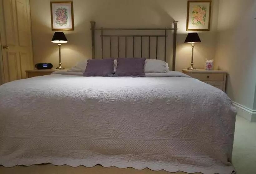スタンダードトリプルルーム, Kerrington House