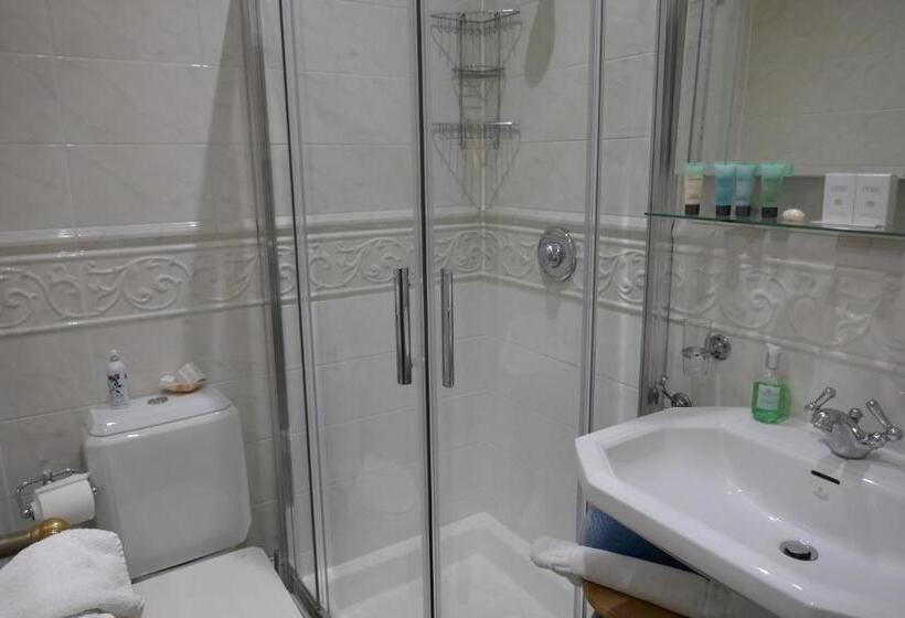 スーペリアールーム, Kerrington House