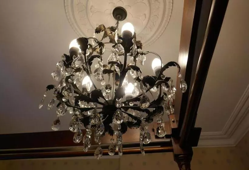 スーペリアールーム, Kerrington House