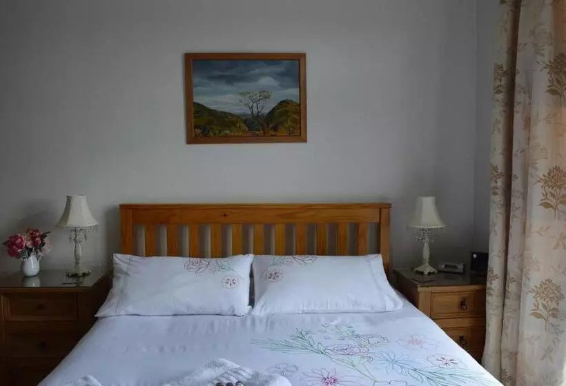 キングサイズベッドのデラックスルーム, Strathview Lodge