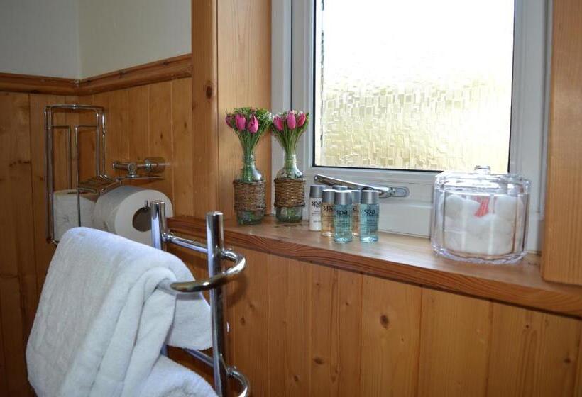 חדר דחוקס עם מיטת קינג, Strathview Lodge