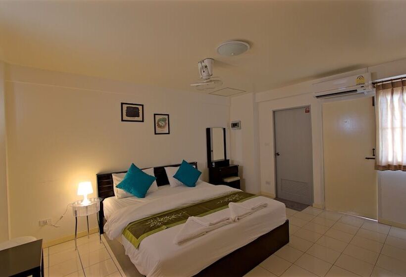스탠다드 룸, Charn Residence