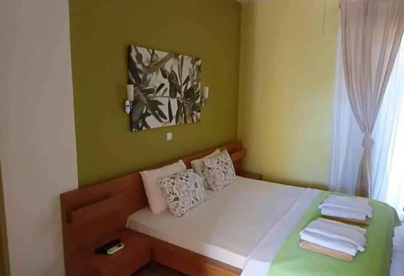 استودیوی سوپریور, Eleonas Studios