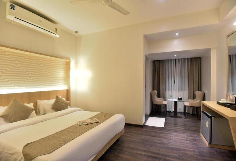 Номер Executive, The Aarya A Smart Business