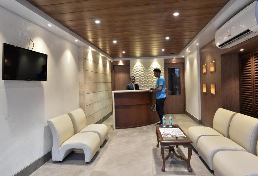 Номер Executive, The Aarya A Smart Business